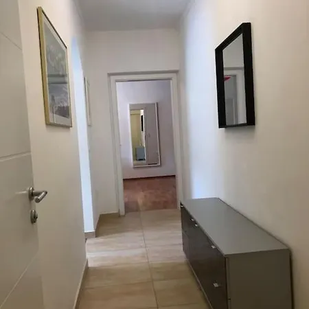 Lägenhet Neben Dem Lkh Und Der Medizinischen Universitaet